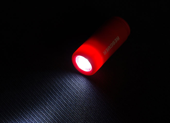 USB充電防水小電筒照明
