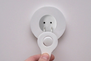 可以放電線插頭的插座(三) 可以放電線插頭的插座(三)