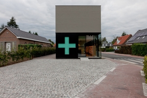 圣馬爾滕斯的藥店設計 圣馬爾滕斯的藥店設計