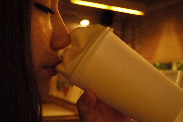 接吻紙杯